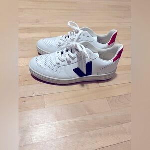 Veja Sneakers (Women’s) Size 9 new-never worn. White/navy/red
